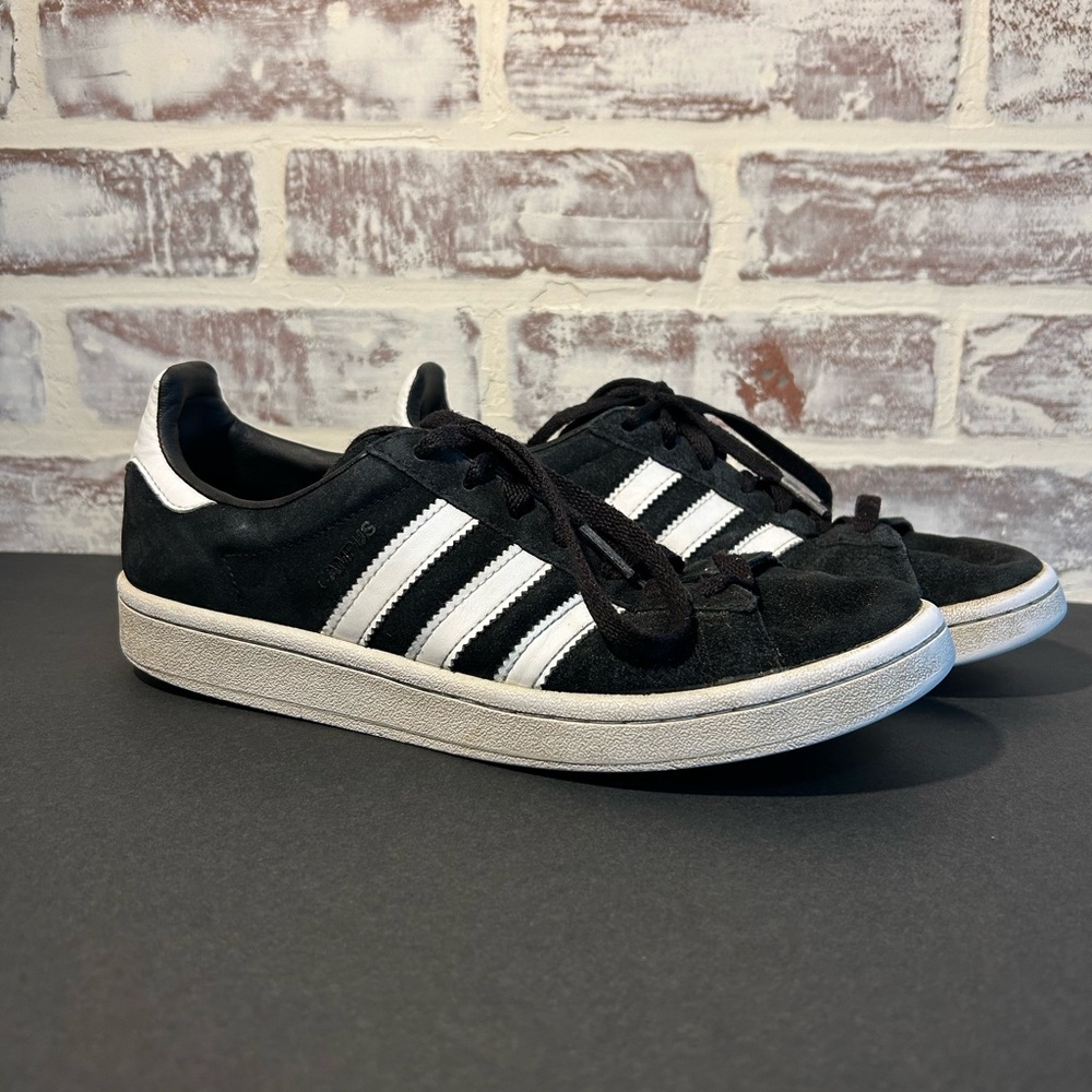 Adidas Suede Sneaker